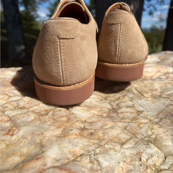 Men's Tan Suede Oxford Shoes - Picture 3 of 7